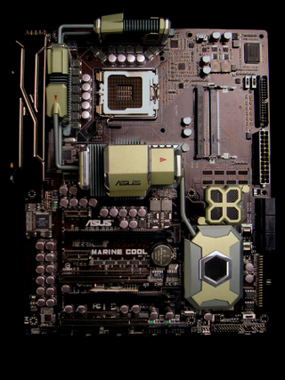 Illustration for article titled Asus Marine Cool Motherboard Fights Heat with Ceramic Plates